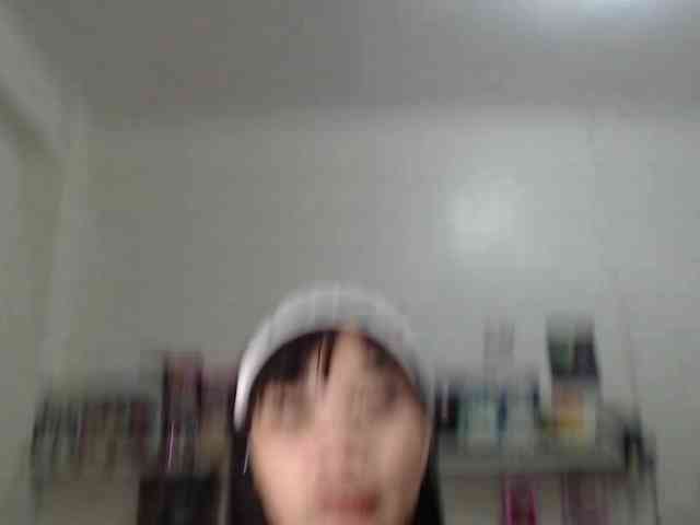 GloryAllTheWay webcam