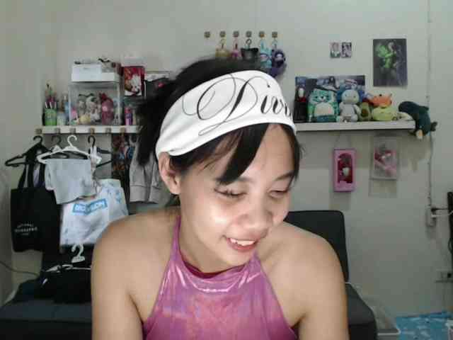 GloryAllTheWay webcam