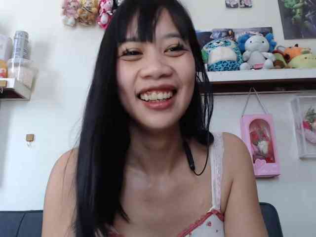 GloryAllTheWay webcam