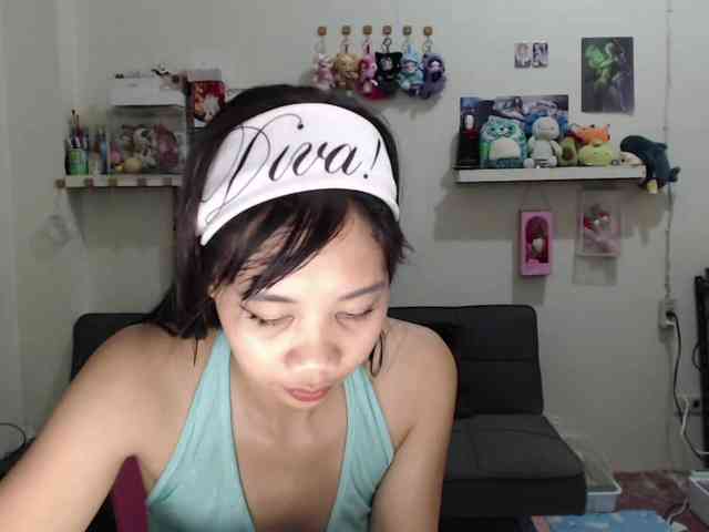 GloryAllTheWay webcam