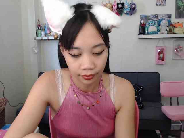 GloryAllTheWay webcam