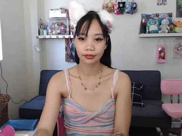 GloryAllTheWay webcam