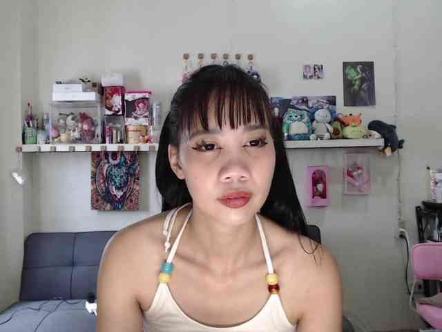 GloryAllTheWay webcam