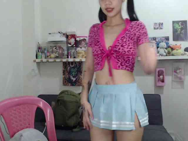 GloryAllTheWay webcam