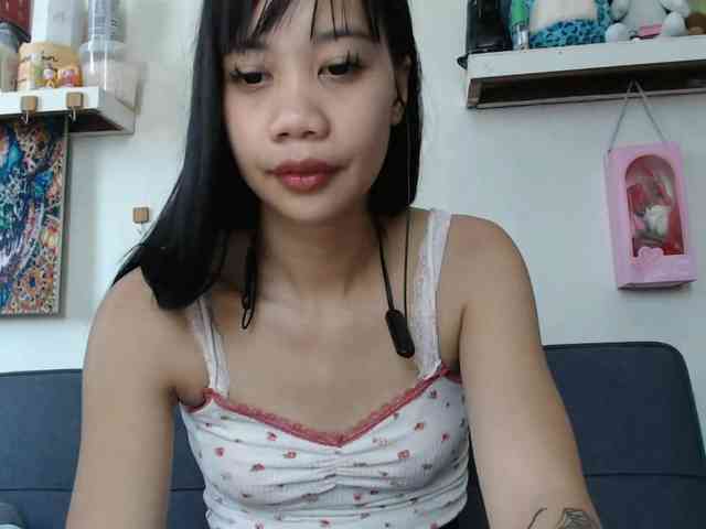 GloryAllTheWay webcam