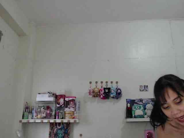 GloryAllTheWay webcam