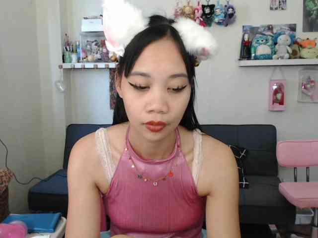 GloryAllTheWay webcam