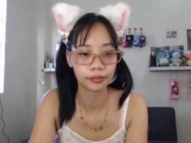 GloryAllTheWay webcam
