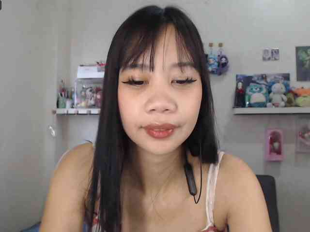 GloryAllTheWay webcam