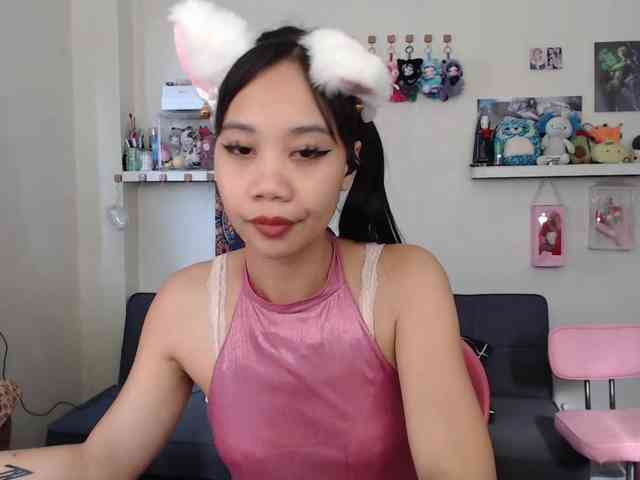 GloryAllTheWay webcam