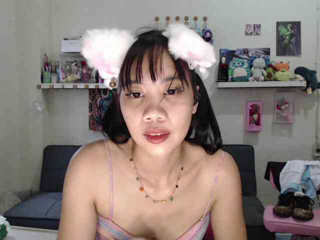 GloryAllTheWay webcam