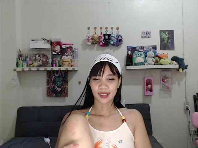 GloryAllTheWay webcam