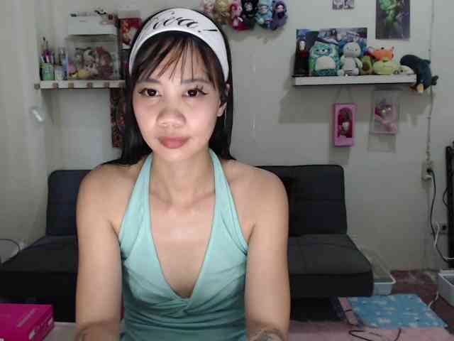 GloryAllTheWay webcam