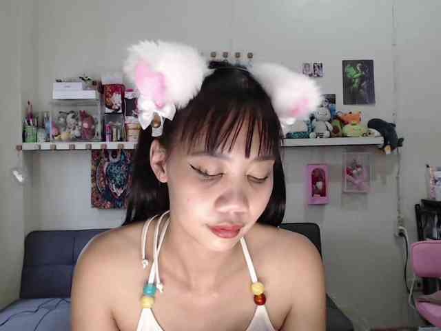 GloryAllTheWay webcam