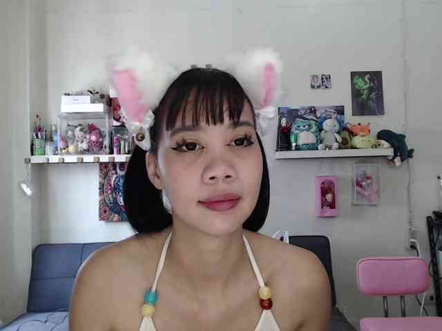 GloryAllTheWay webcam