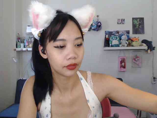 GloryAllTheWay webcam