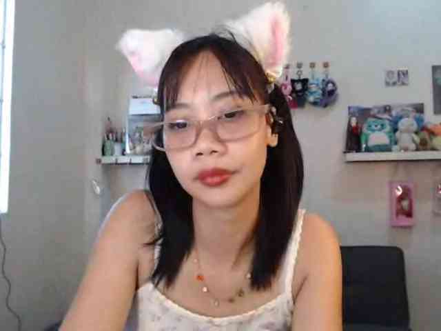 GloryAllTheWay webcam