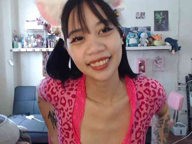 GloryAllTheWay webcam