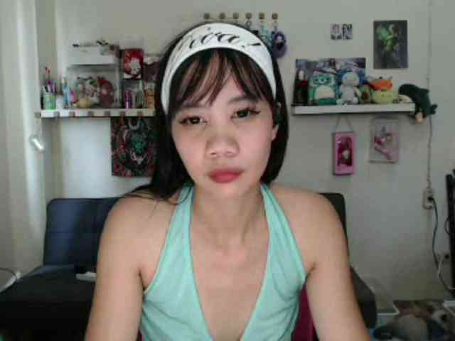 GloryAllTheWay webcam