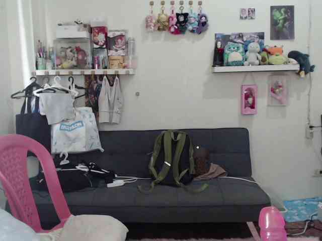 GloryAllTheWay webcam