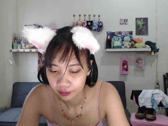 GloryAllTheWay webcam