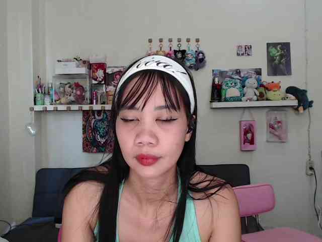 GloryAllTheWay webcam
