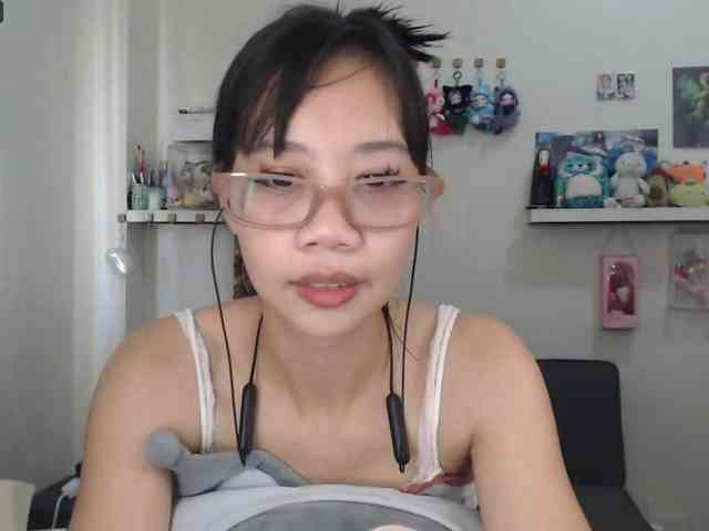 GloryAllTheWay webcam