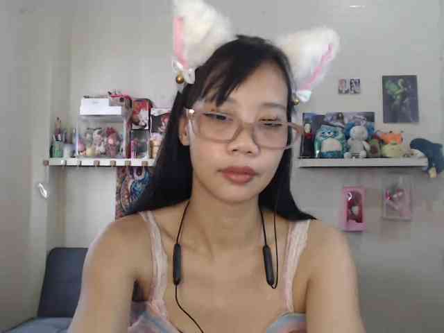 GloryAllTheWay webcam