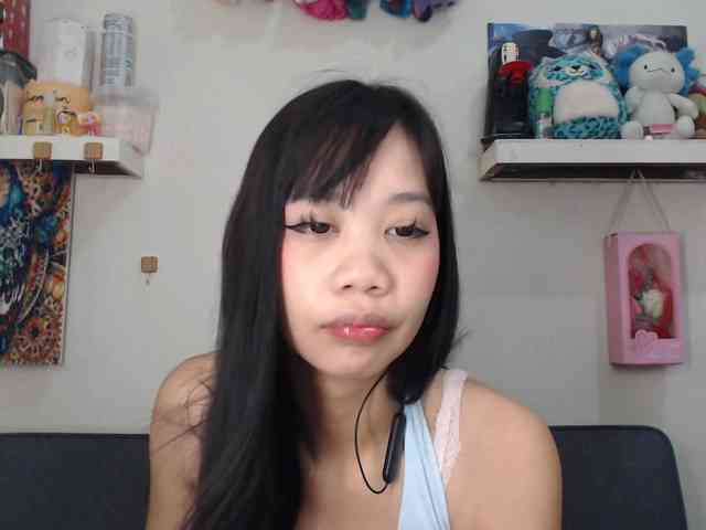 GloryAllTheWay webcam