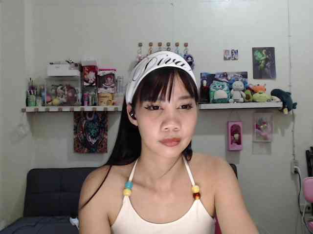 GloryAllTheWay webcam
