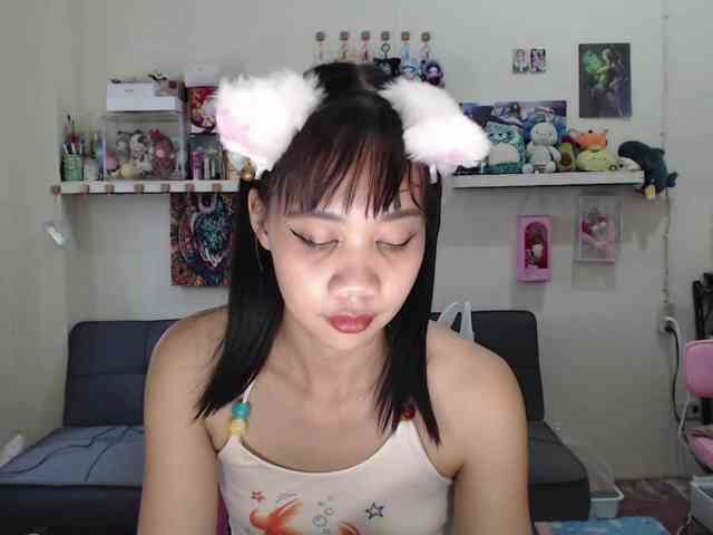 GloryAllTheWay webcam