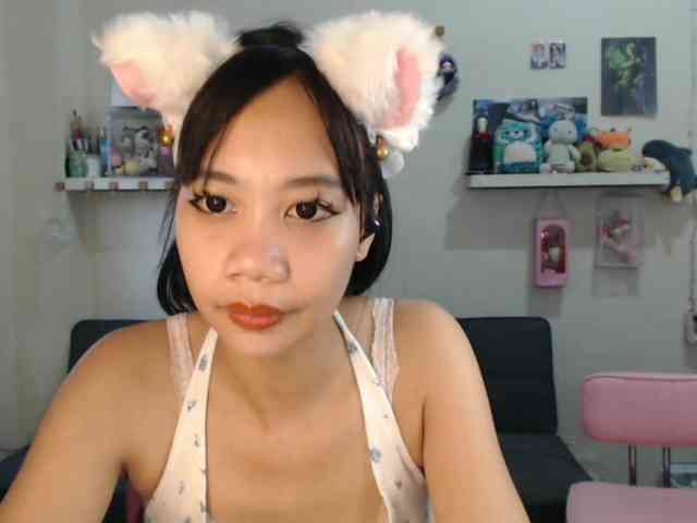 GloryAllTheWay webcam