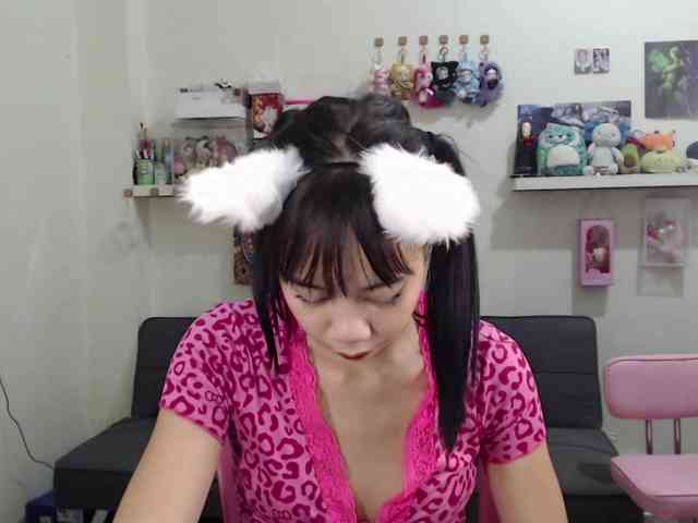 GloryAllTheWay webcam