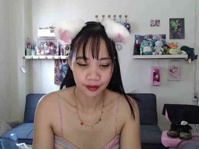 GloryAllTheWay webcam