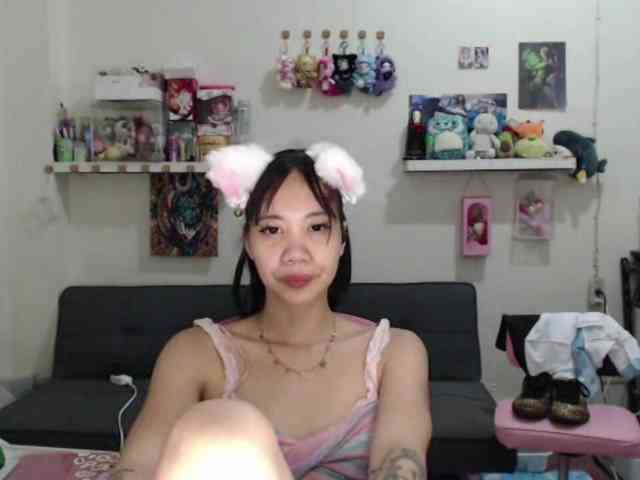 GloryAllTheWay webcam