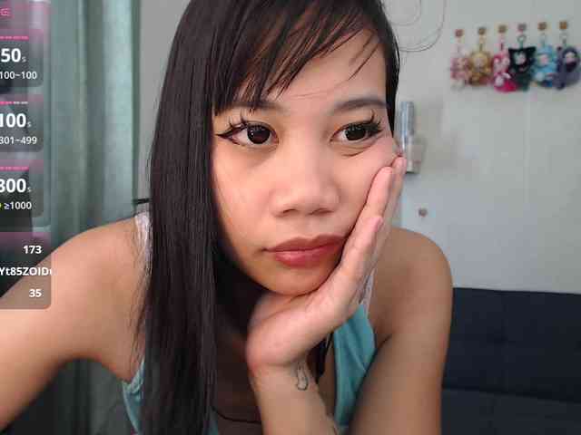 GloryAllTheWay webcam