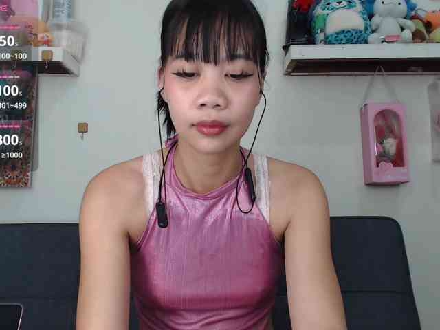 GloryAllTheWay webcam