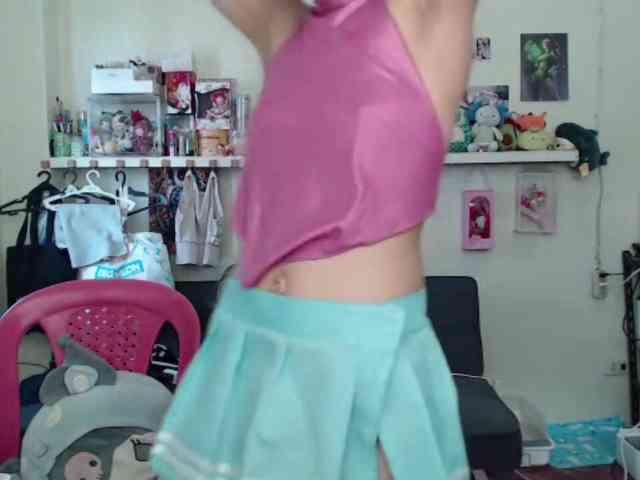 GloryAllTheWay webcam