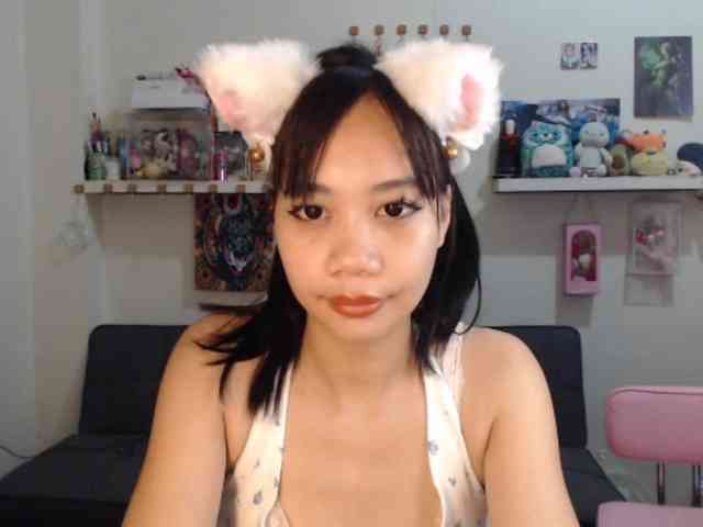GloryAllTheWay webcam