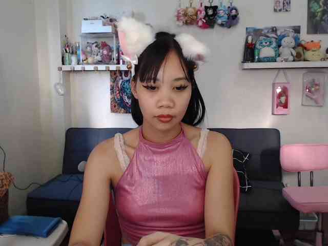 GloryAllTheWay webcam