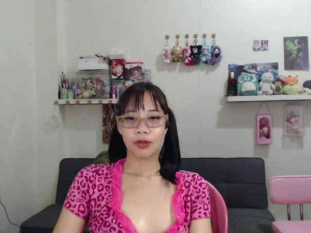 GloryAllTheWay webcam