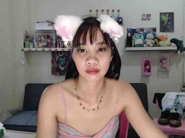 GloryAllTheWay webcam