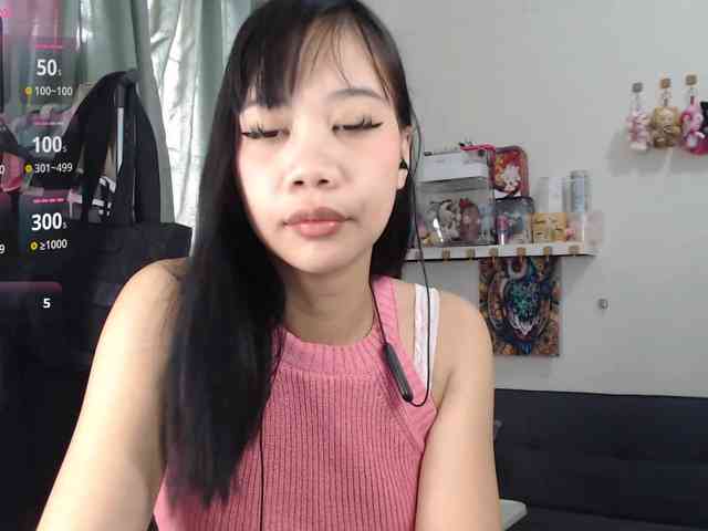 GloryAllTheWay webcam