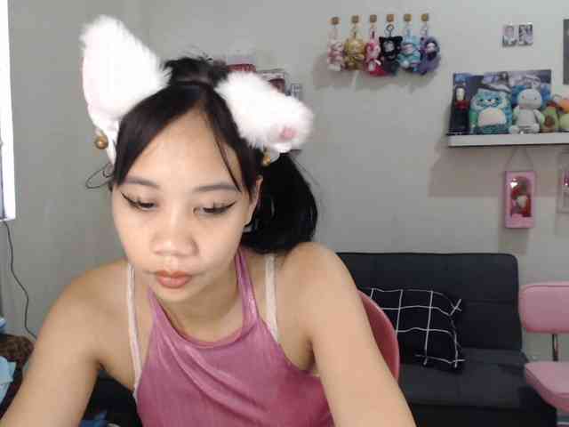 GloryAllTheWay webcam