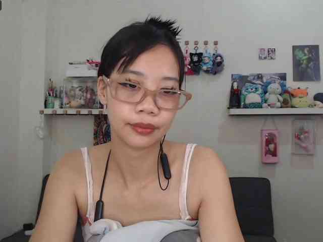 GloryAllTheWay webcam