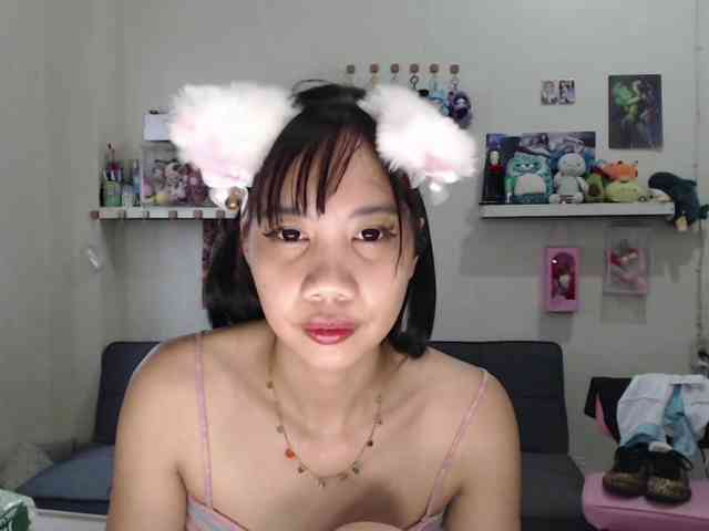 GloryAllTheWay webcam