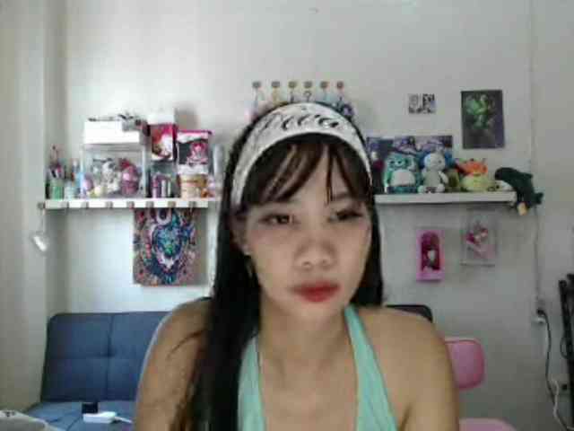 GloryAllTheWay webcam