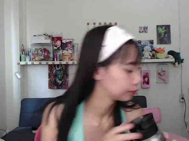 GloryAllTheWay webcam