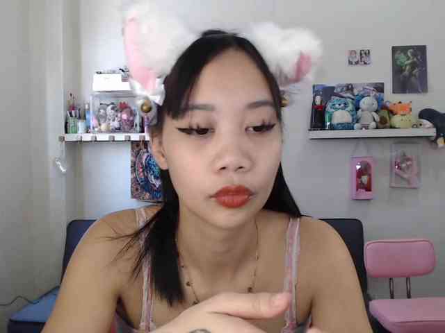 GloryAllTheWay webcam
