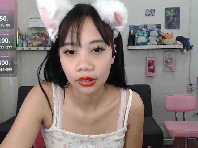 GloryAllTheWay webcam